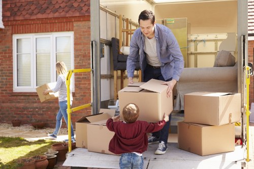 Short-term storage unit solutions in Elmstead